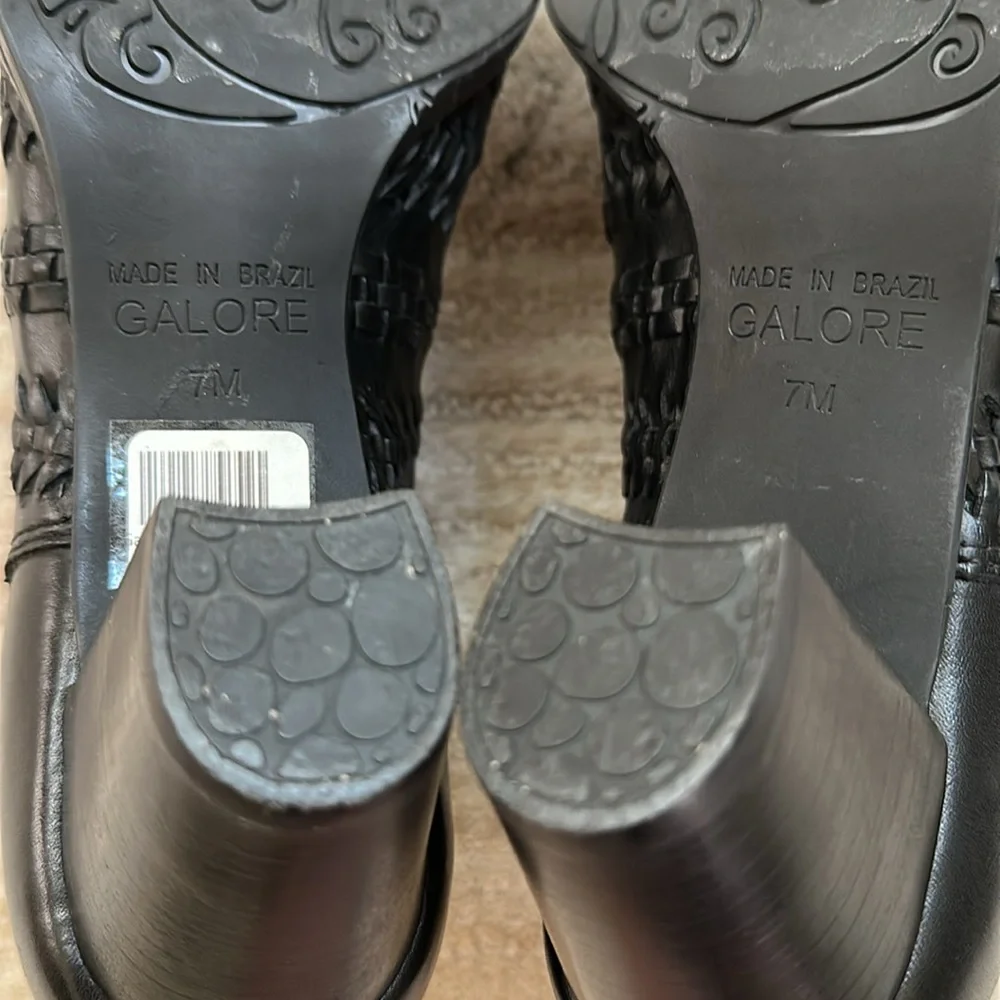 Like New: Brighton Woven Galore Boots Black Asmara Leather Ankle Boots Size 7